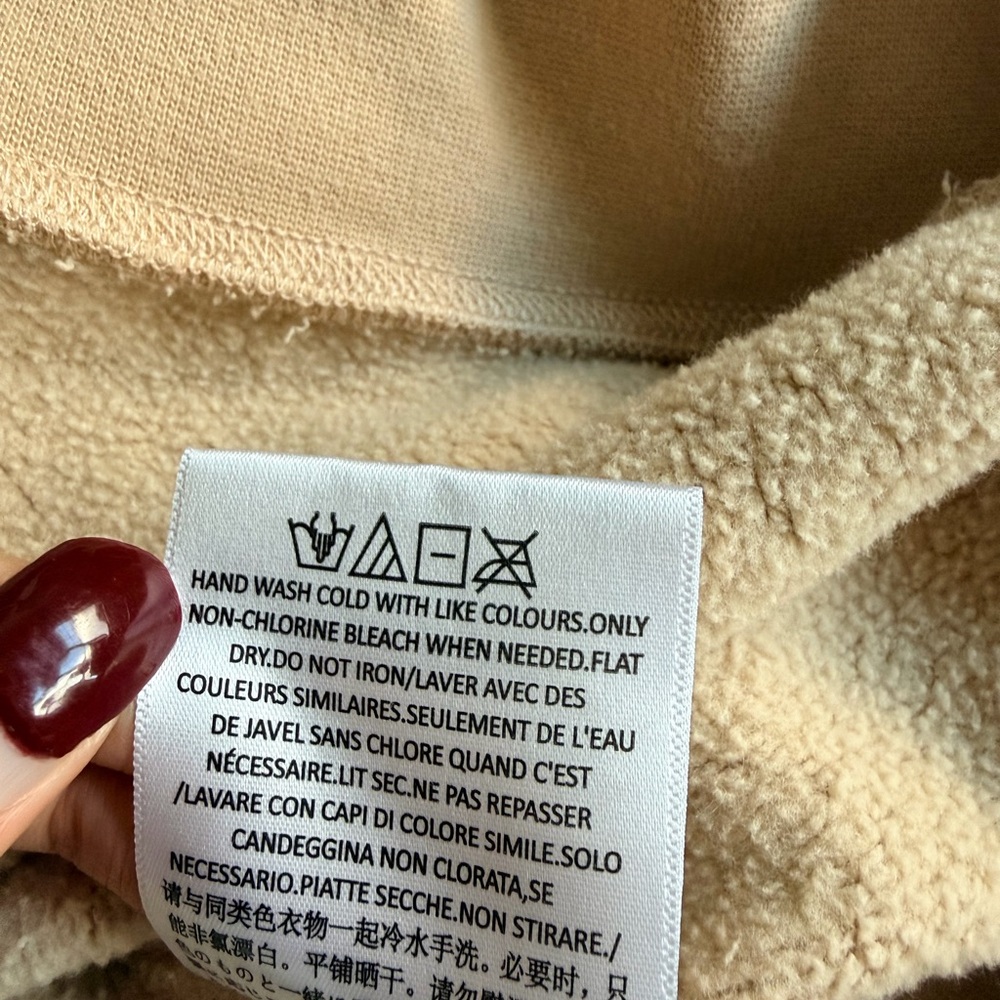 Essentials Sweatshirt - image 5